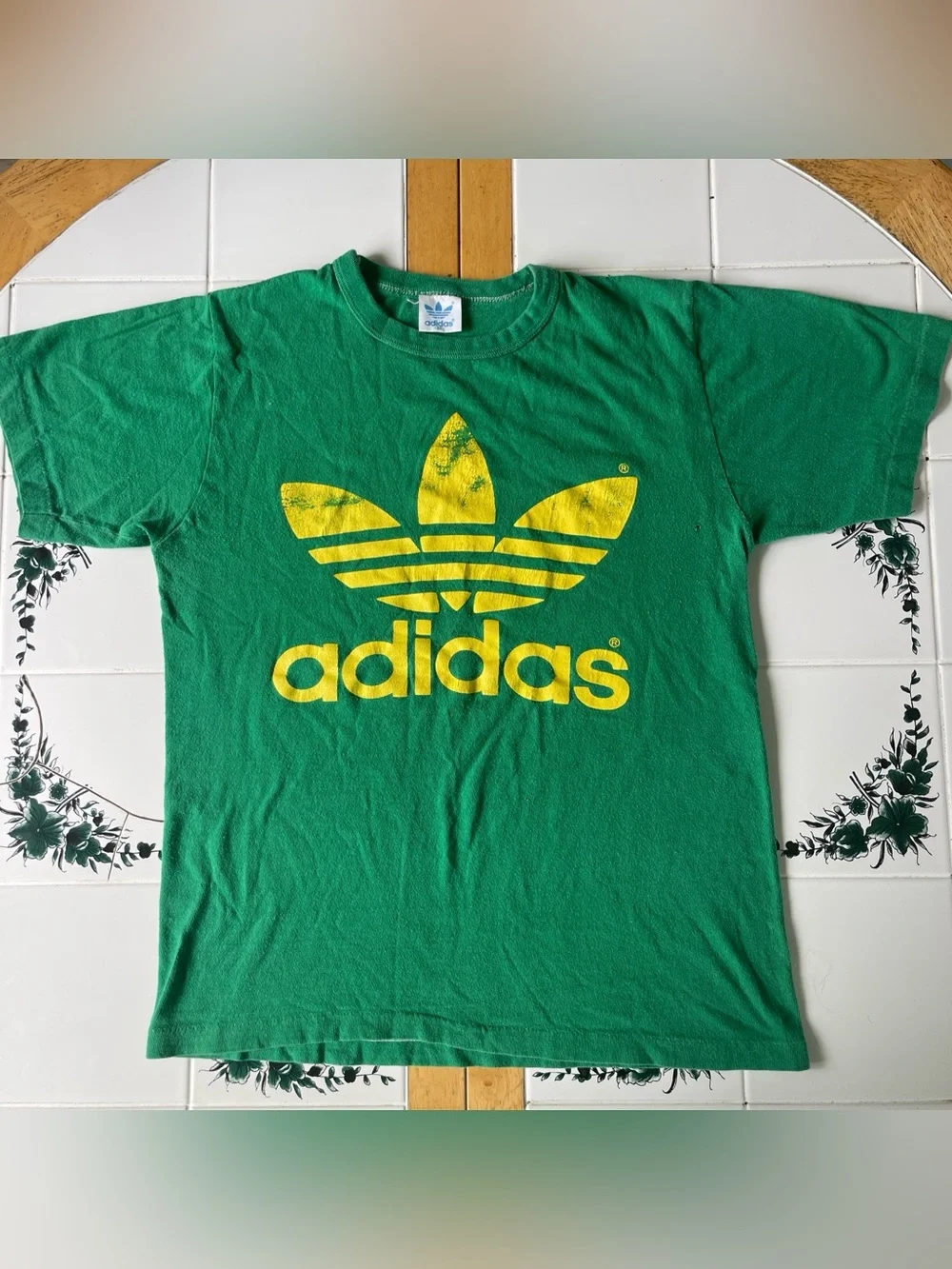 Vintage adidas t shirt s trefoil logo double sided 80s single stitch green retro
